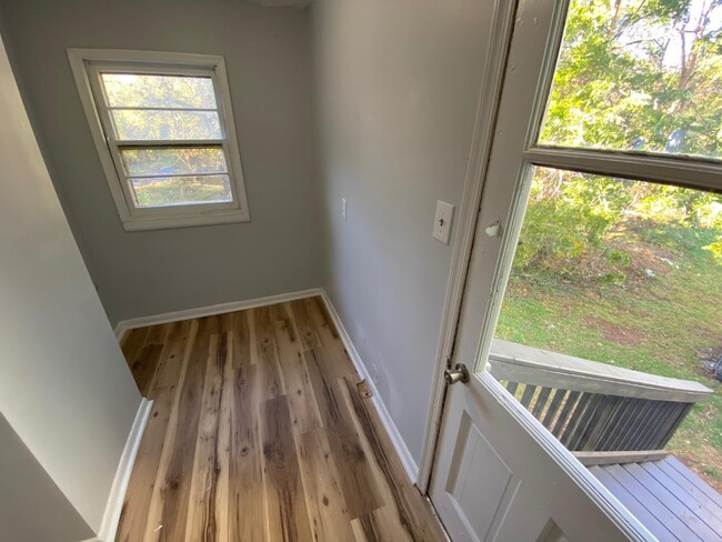 Building Photo - 519 Alleghany Ave