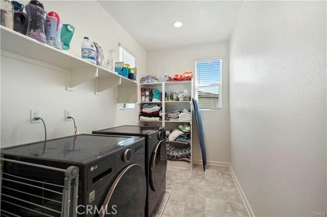 Building Photo - 36300 Firelight Cir