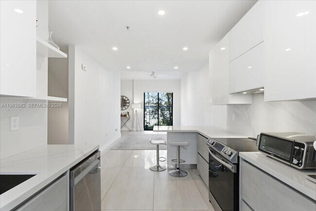 Building Photo - 7743 SW 99th St