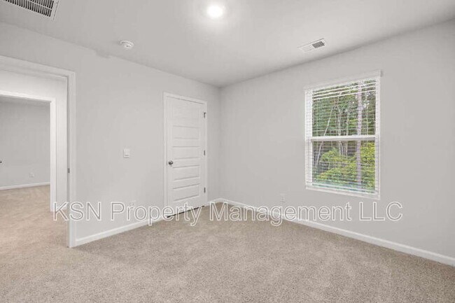 Building Photo - 129 Azure Dr
