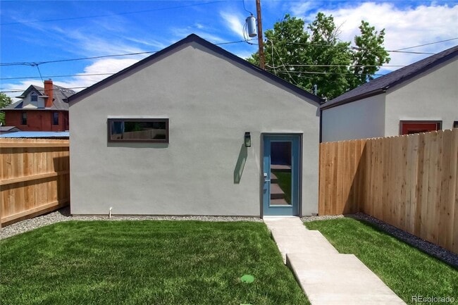 Building Photo - 2170 N Williams St