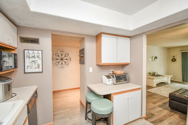 Building Photo - 2904 W 33rd St