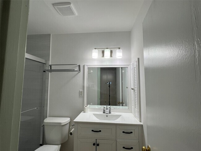 Building Photo - 5216 Arboles Dr