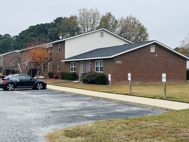 Building Photo - 3020 Adams Blvd