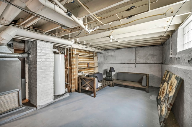 Building Photo - 4105 E 64th St