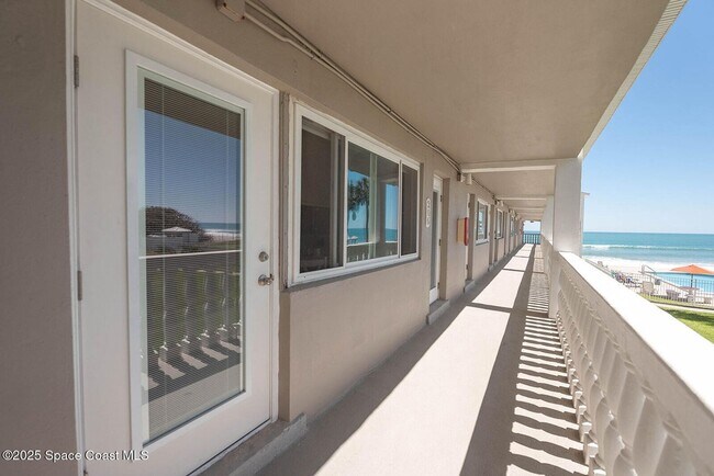 Building Photo - Furnished and Available  Oct 15-Dec 15 2026.  Then for next year May 1 - September 30th, 2027