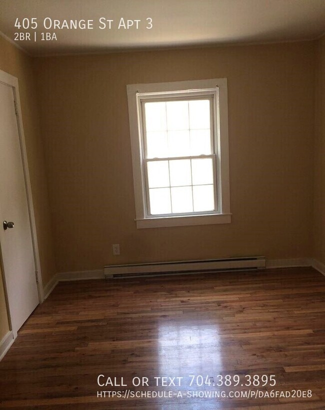 Building Photo - Apartment for rent. Close to Randolph and ...