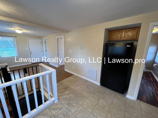 Building Photo - Charming Brick Home in Vinton with Finished Basement