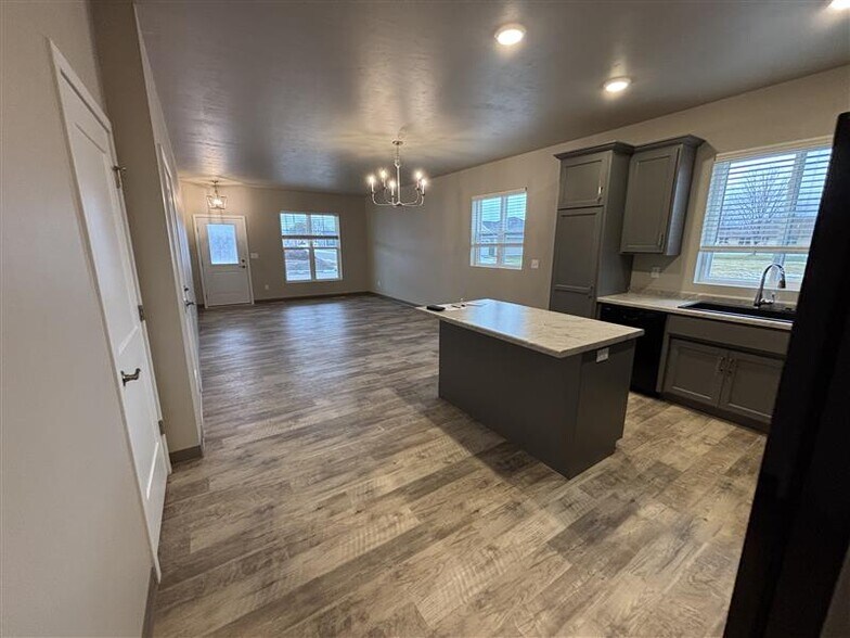 Building Photo - 344 Rising Star Ln