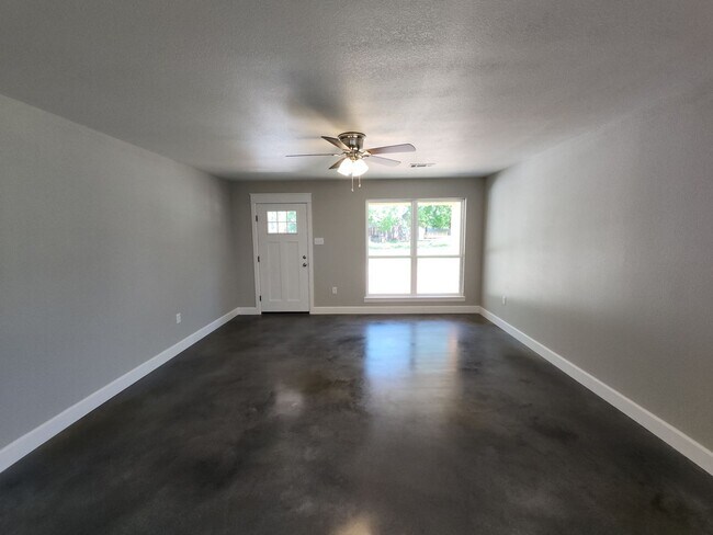 Building Photo - 1539-1539 N 2nd St