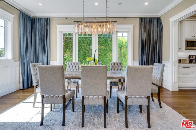 Building Photo - 19633 Wells Dr