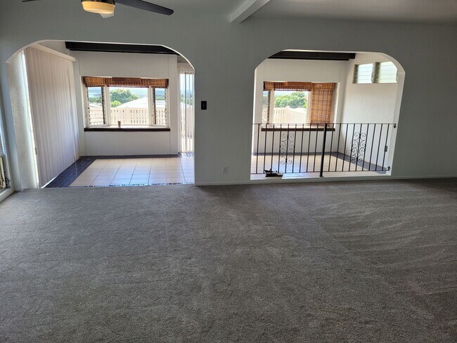 Building Photo - Quiet w/Beautiful Ocean Views 3bd, 2.5bath, SF w/2 car garage 1655sqft unit . $4200