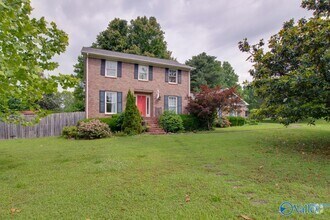 Building Photo - 501 Brenda Dr