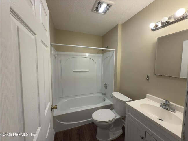 Building Photo - 13555 Ashford Wood Ct W