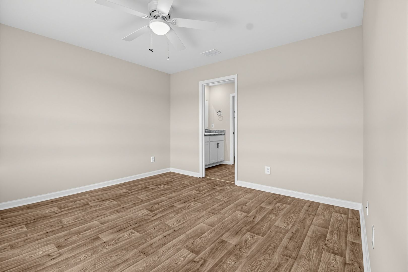 Building Photo - 383 Spruce Pne Wy