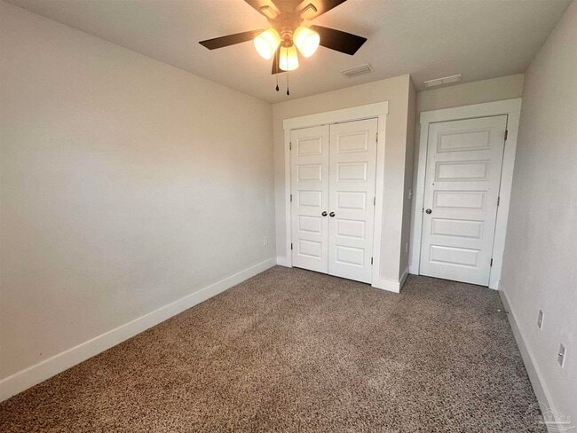 Building Photo - 1542 Iroquois Ct