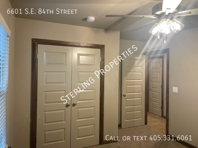 Building Photo - 6601 SE 84th St