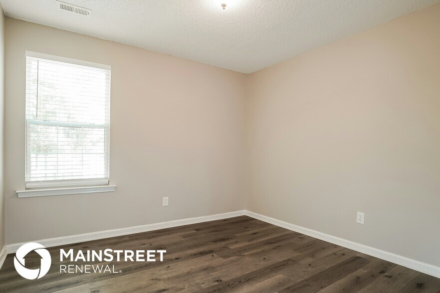 Building Photo - 3816 Northlake Dr