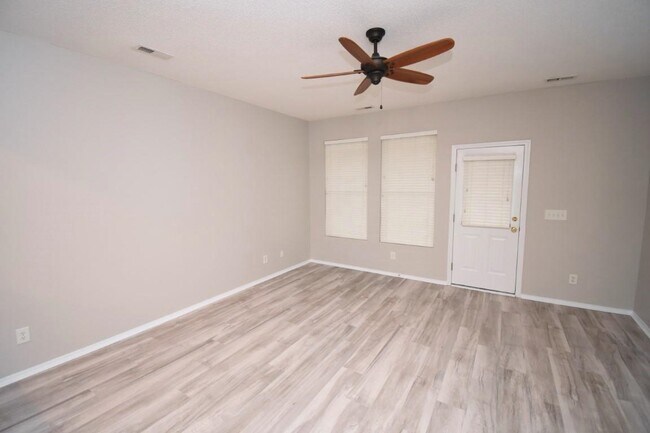 Building Photo - 306 Kiskadee Loop
