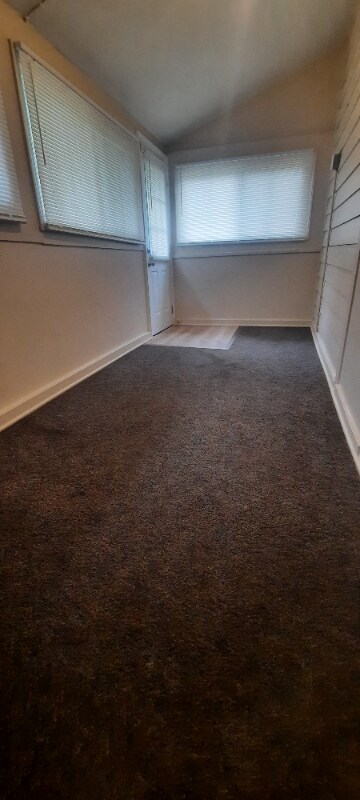 Building Photo - 636 Benton Ave