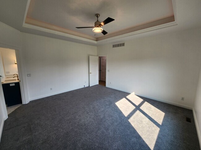 Building Photo - 6817 Timber Ct