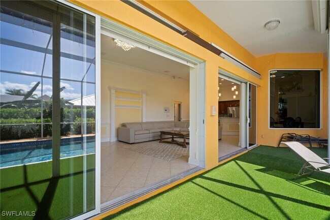 Building Photo - 5024 SW 8th Pl