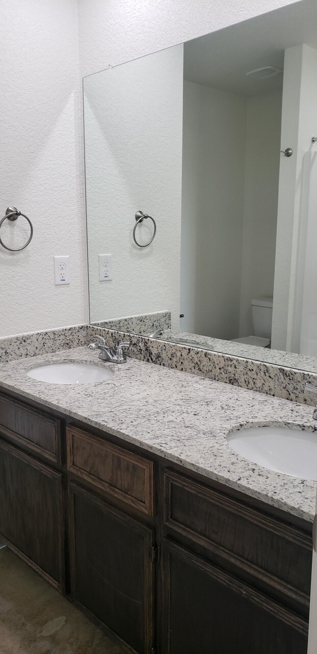 Building Photo - Killeen Duplex