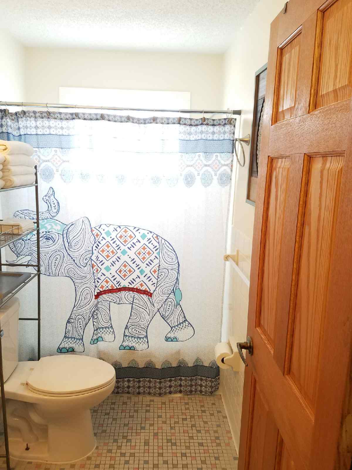 Building Photo - 6035 Main St NE