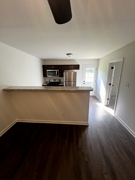 Primary Photo - 706 Needmore Rd apartment 2