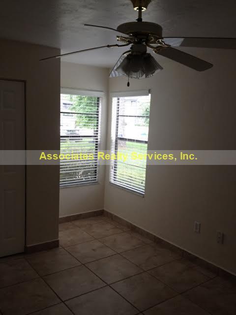 Building Photo - Marchwood 3/2