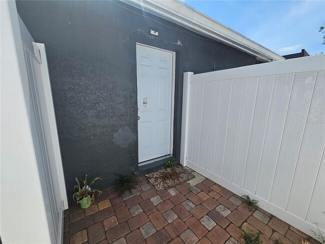 Building Photo - 12756 Illinois Woods Ln
