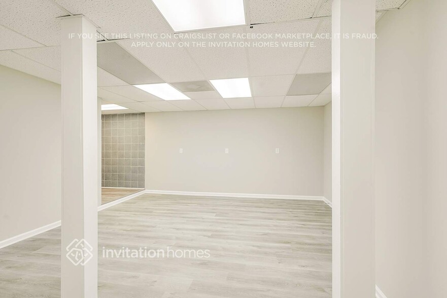 Building Photo - 7349 Timberline Way