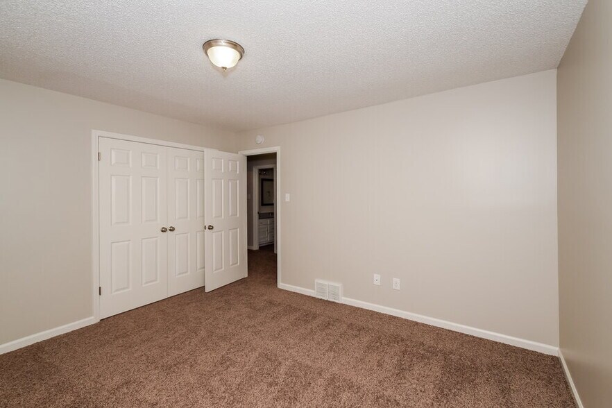 Building Photo - 120 Shelley Renee Ln