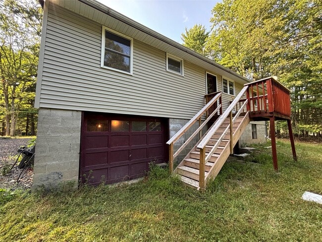 Building Photo - 46 Woods Rd