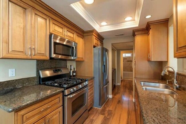 Primary Photo - Pristine and Spacious 2-Bedroom in Escondido!