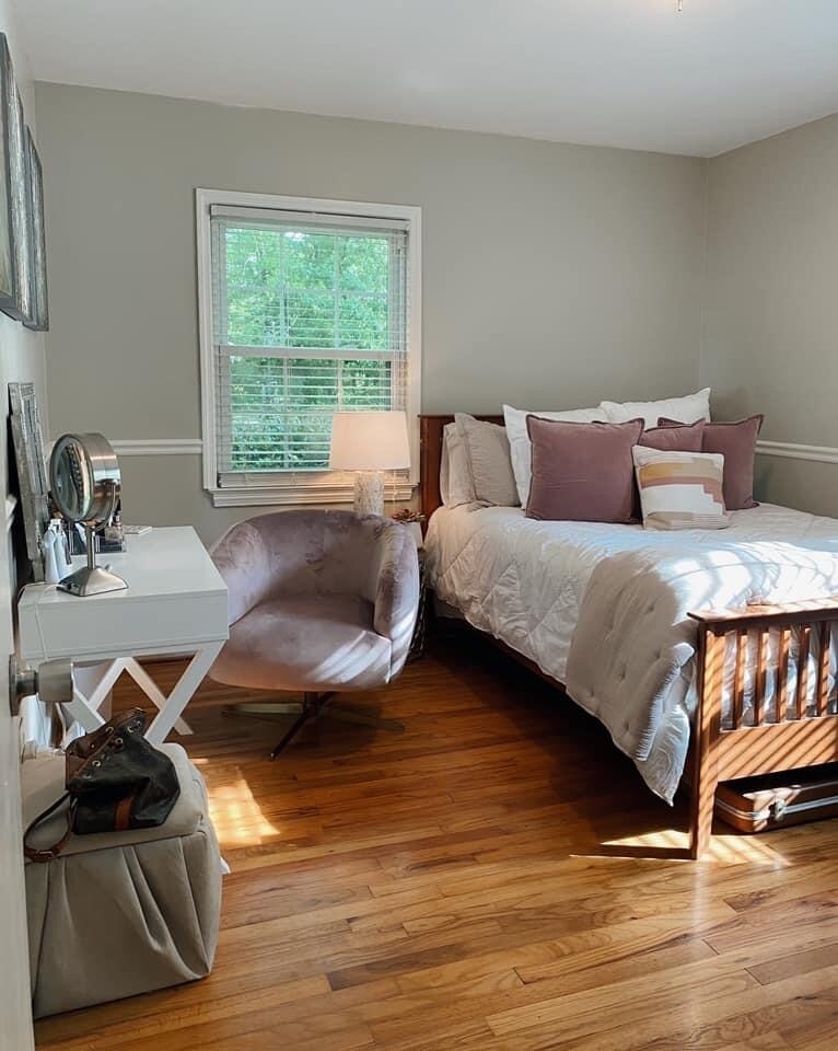 Building Photo - 1016 Edgewood Blvd