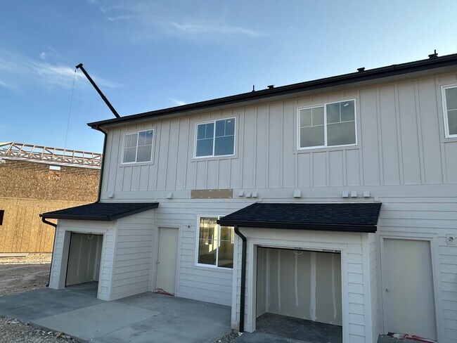 Building Photo - 4095 S Lone Pne Wy