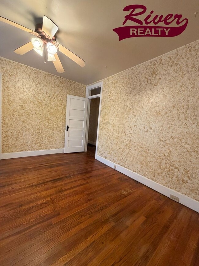 Building Photo - Brick home in Augusta!