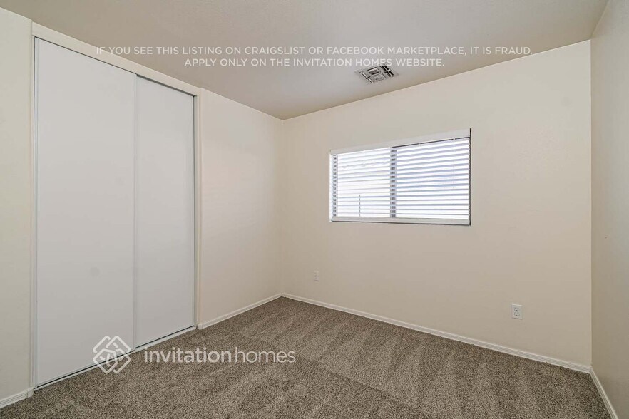 Building Photo - 11304 E Quarry Ave