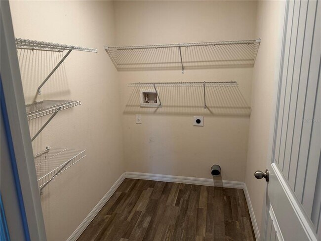 Building Photo - 7 Russkin Ln