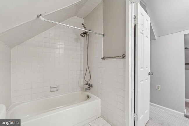 Building Photo - Experience the perfect blend of peaceful country charm and modern comfort in this beautifully ref...