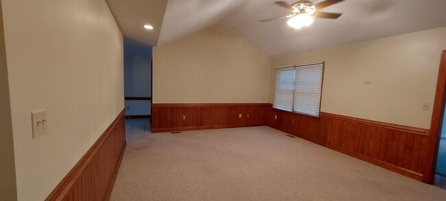Building Photo - Beautiful Ranch in desirable location