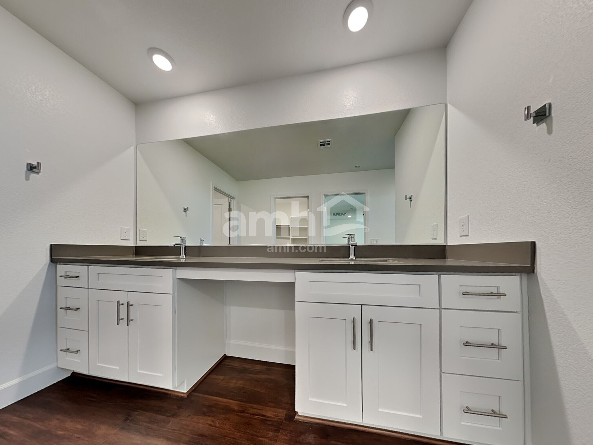 Building Photo - 290 Dahlia Rachel Pl