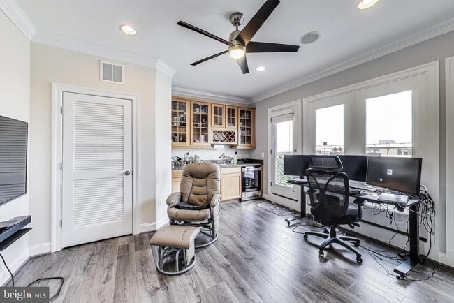 Building Photo - 508 Rampart Way