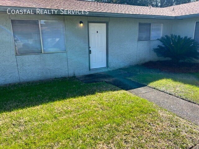 Building Photo - 322 Pelham Rd