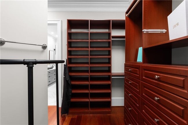 Building Photo - 980 Fenimore Cir