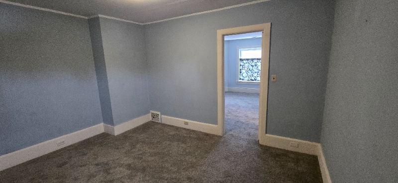 Building Photo - 724 N Evans St