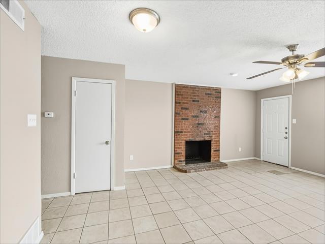 Building Photo - 1006 Bland Dr