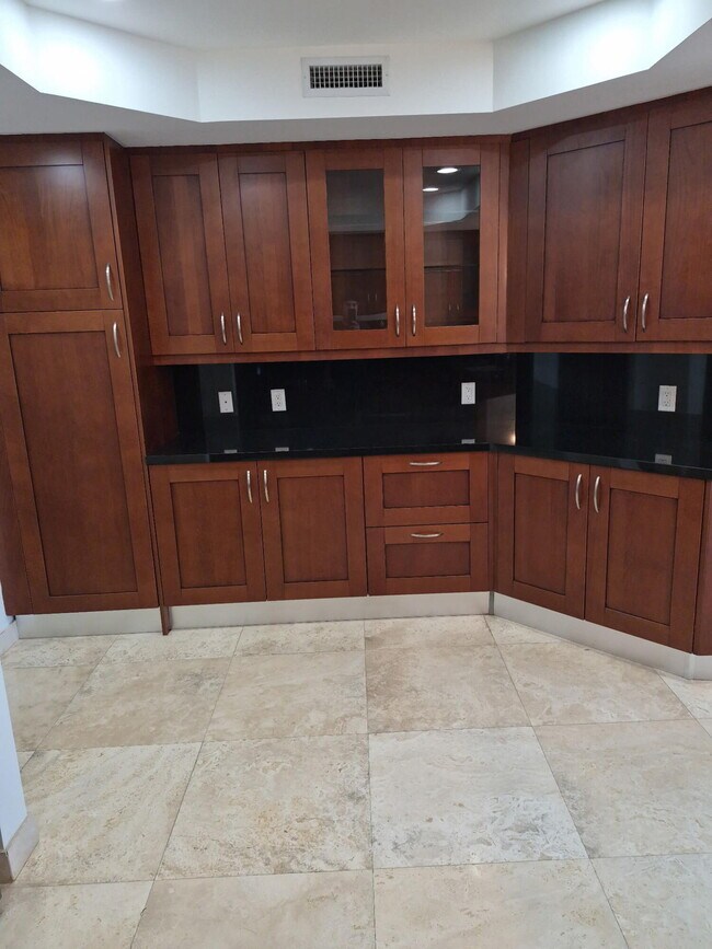 Building Photo - 3630 Gardens Pkwy