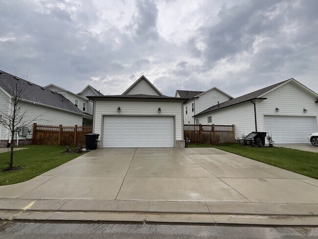 Building Photo - 3025 Long Br Cir